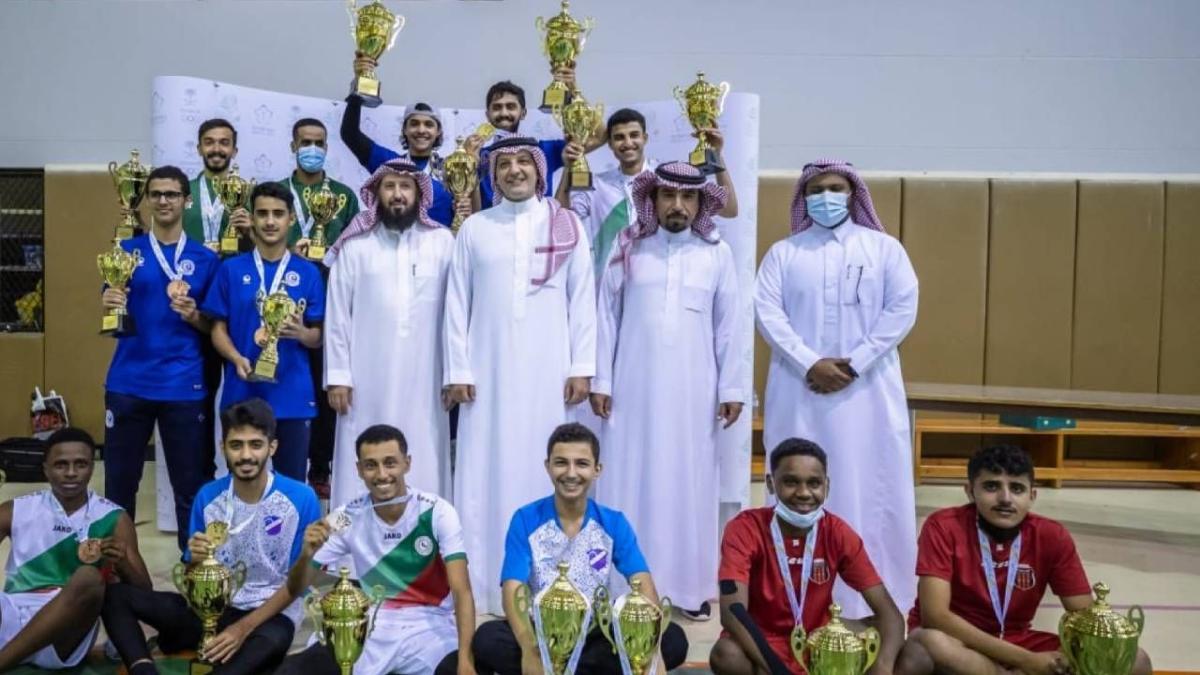 الهلال وعكاظ أبطال المملكة للريشة الطائرة للشباب والفريق الأول