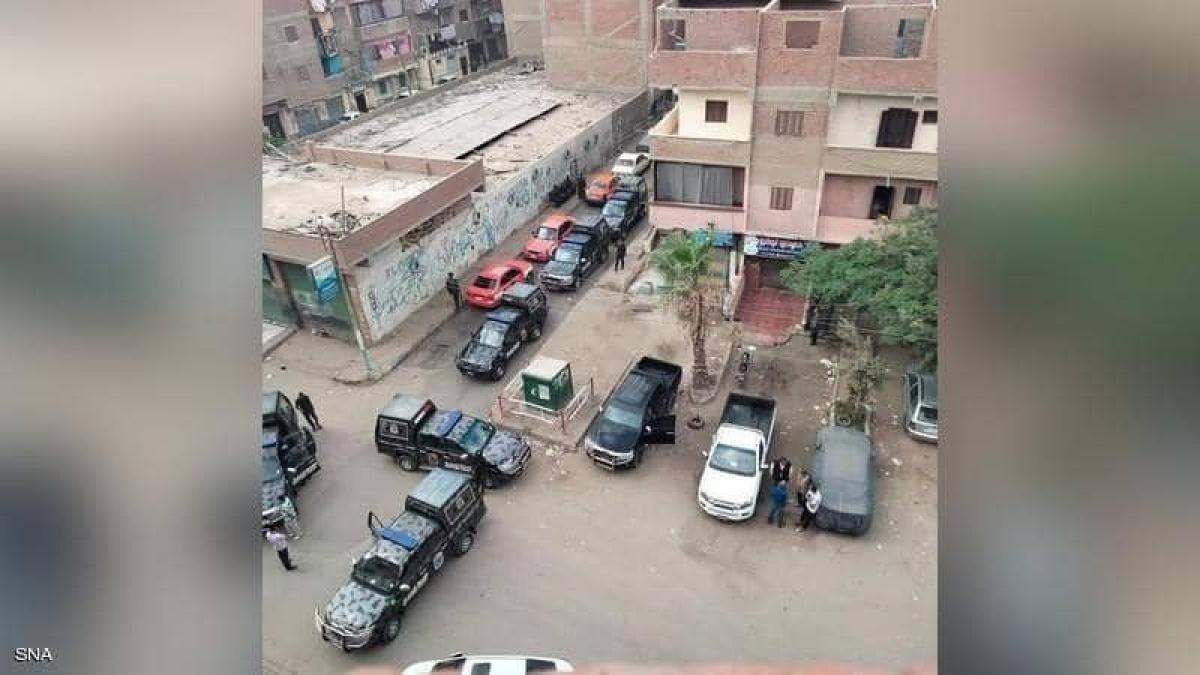 مصر.. تفاصيل مقتل ضابطين وإصابة اثنين آخرين في الاشتباكات بمدينة