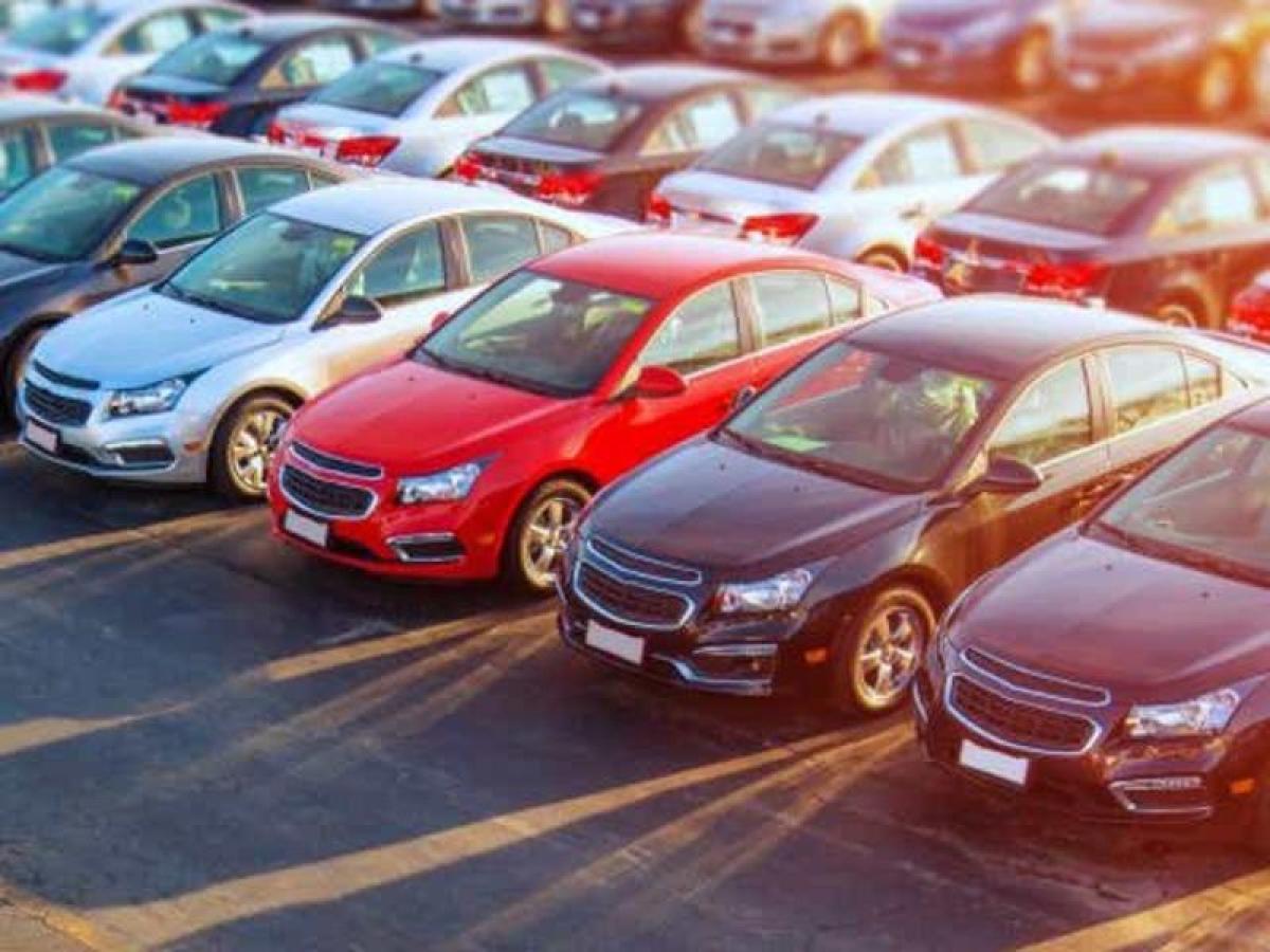 ارتفاع جنوني في أسعار السيارات عالميًّا.. وخبراء يوضحون الأسباب