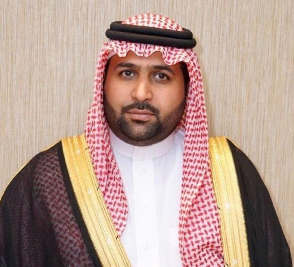 أمير جازان بالنيابة يطمئن على صحة مصابي استهداف مطار الملك عبدالل