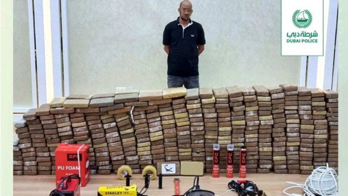 ضبط 500 كيلوجرام من الكوكايين بعملية "العقرب" في دبي