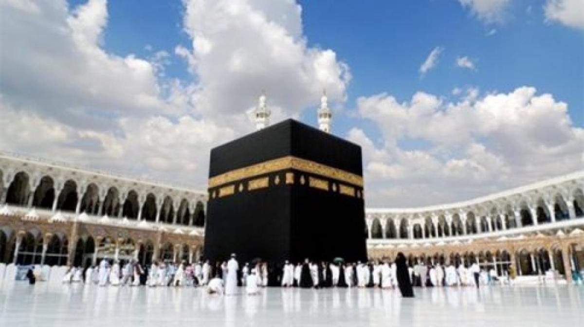 السعودية تعلن شروطا جديدة للعمرة للقادمين من خارج المملكة